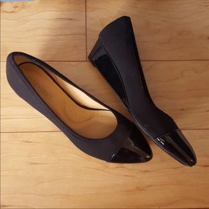 Ellen Tracy wedges size 9
